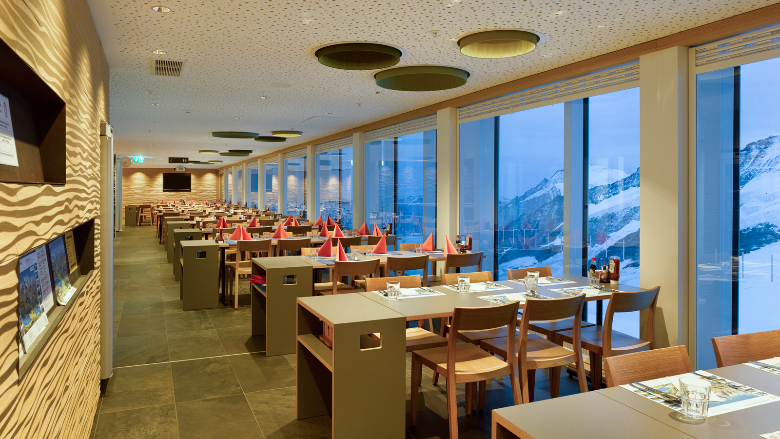 Gästerestaurant Eiger und Bollywood, Jungfraujoch Bild